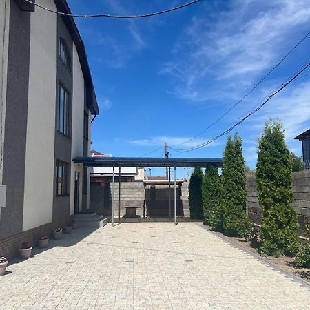 Bayotel Karakol Luaran gambar