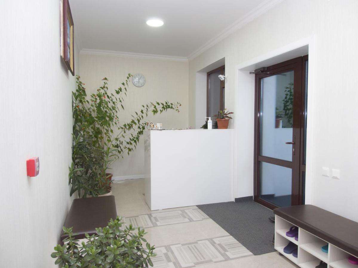 Bayotel Karakol Luaran gambar